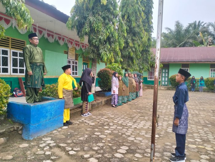MIN 5 Sarolangun Memperingati Hari Pendidikan Nasional tahun 2026